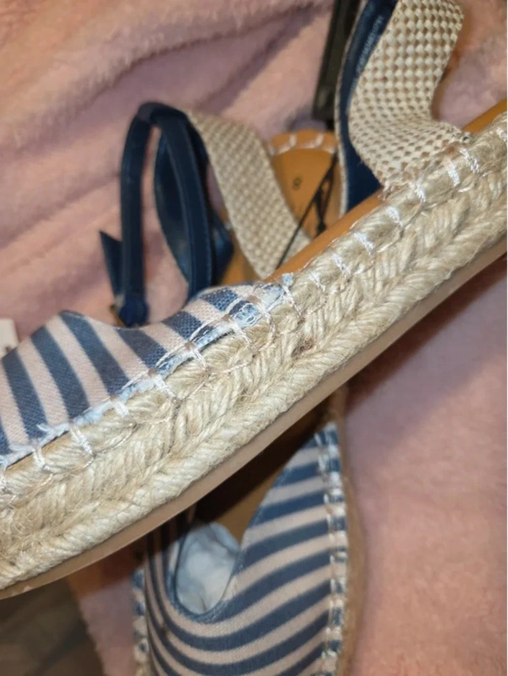 Memory foam strap Shoes size 8